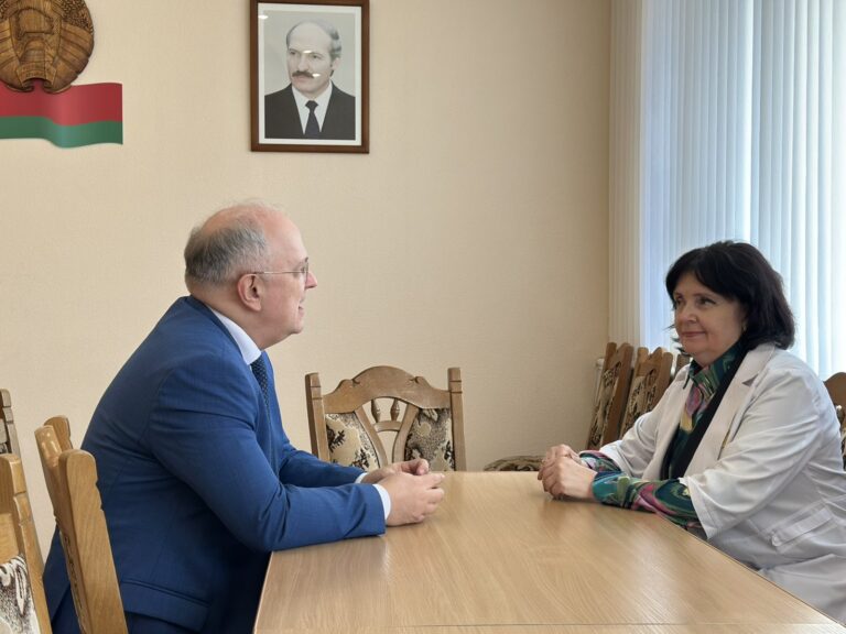 25.03.2026 сотрудники учреждения образования «Витебский государственный ордена Дружбы народов медицинский университет» посетили клиническую базу кафедры инфекционных болезней, расположенную в Могилевской клинической больнице №1.